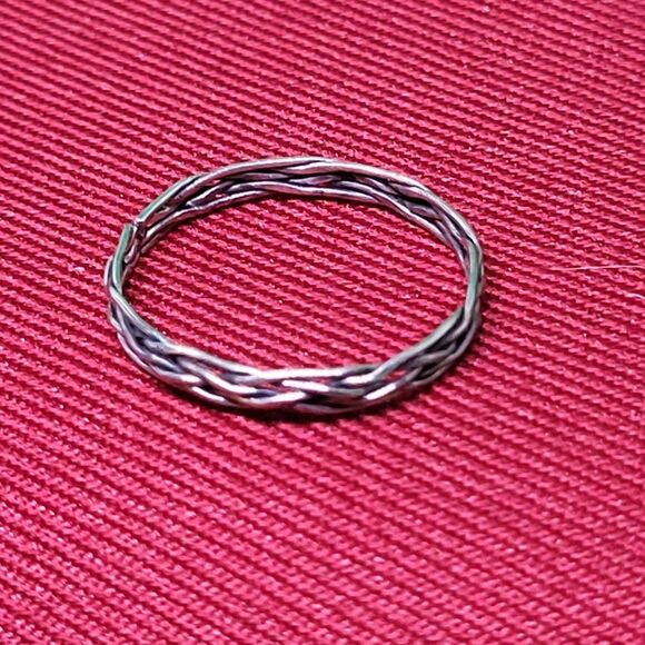 Bliss Fine Jewelry New Twisted Ring in ,925 Solid Sterling Silver Size 6 - Picture 2 of 6